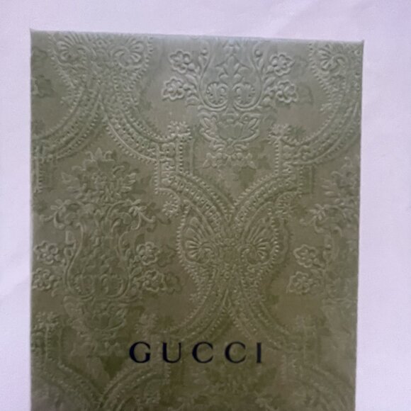 NWT GUCCI Key Hook Zip Wallet GG Supreme 722586 - Picture 7 of 9